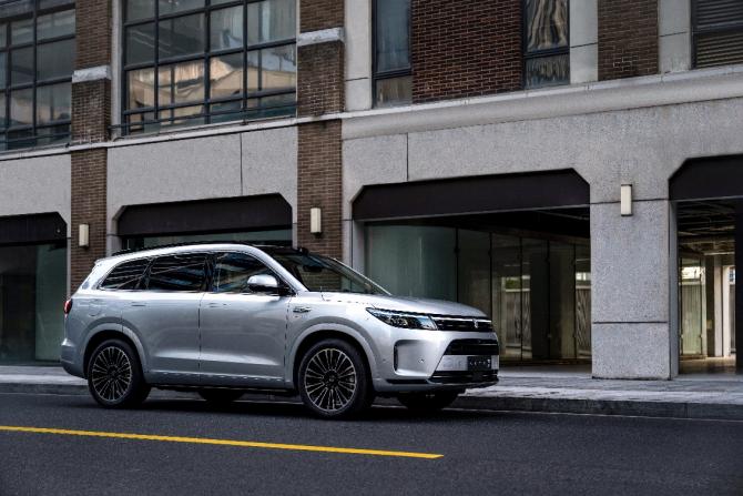 11164002f0db6186b33538.jpg image002.jpg