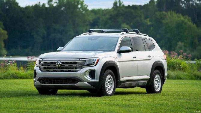 1808190340b2333fbf0013.jpg image003.jpg