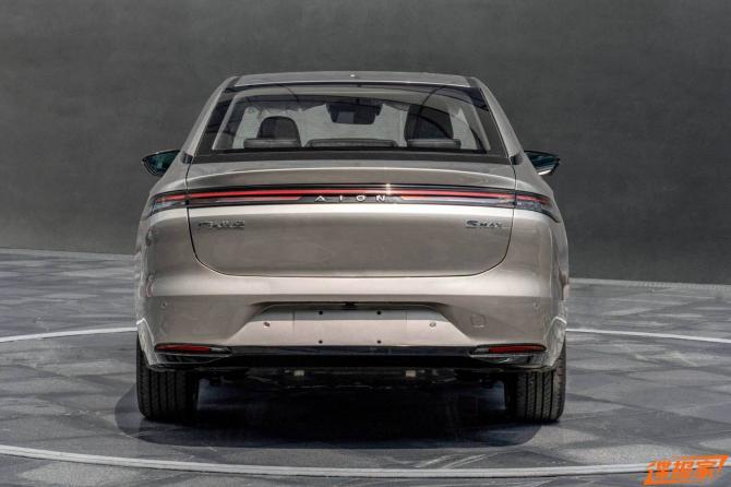 250830034a512b48161540.jpg image007.jpg