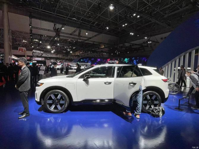 26083911d053122e144036.jpg image002.jpg