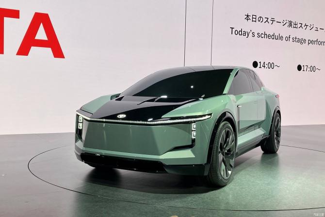 26084255ed12a2f2c44164.jpg image001.jpg