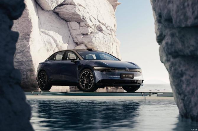 1010152136148c2fc38581.jpg image001.jpg