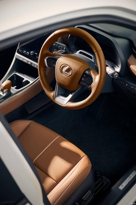 1408520921a1cdbb3e5267.jpg image003.jpg