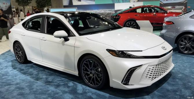 17090547a2b89874c28280.jpg image003.jpg