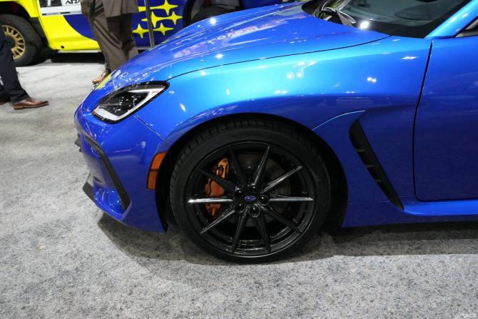 20082058f5e3d5cd5a8128.jpg image005.jpg