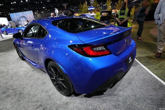 20082100766c18a2562989.jpg image006.jpg