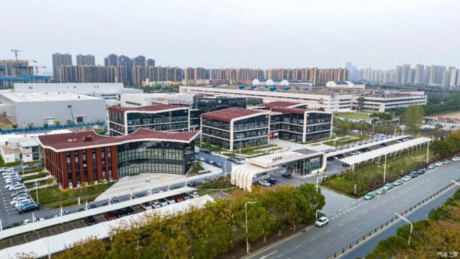 23084320cd2b71219d3450.jpg image002.jpg