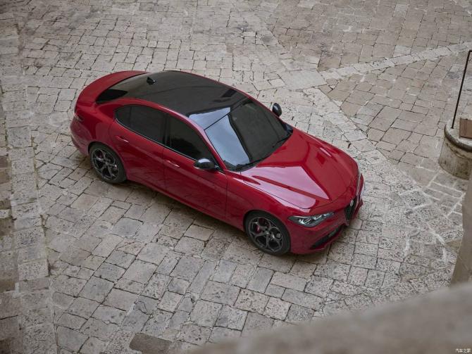 3008252238d5e3a25d4244.jpg image002.jpg