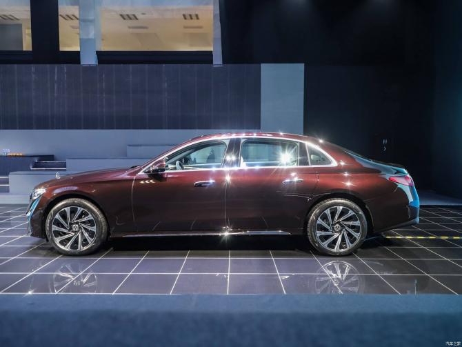 04083318b2c3181b5f7950.jpg image004.jpg