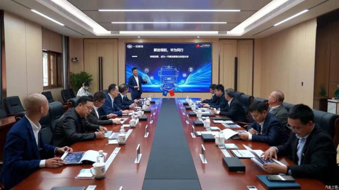 080851394cc0d5baa76795.jpg image001.jpg