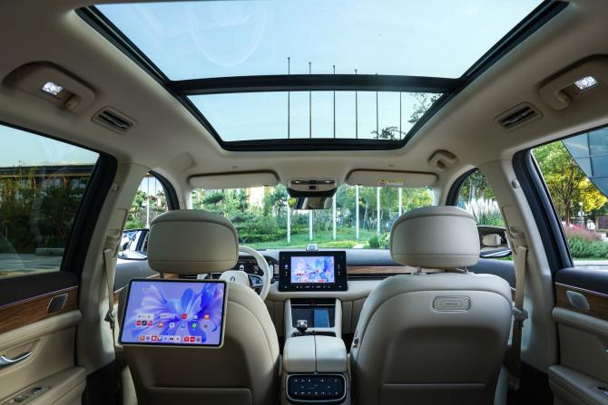 11093238e55963442f2133.jpg image004.jpg