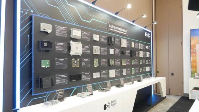 12093134328b6b8e1d4194.jpg image002.jpg