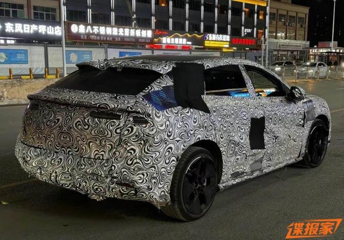 22100030a6360ab7300851.jpg image003.jpg