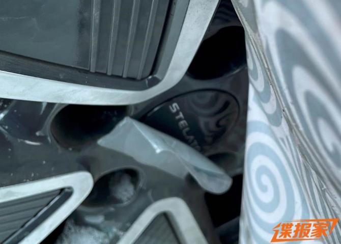 22101108557e290ddb4883.jpg image001.jpg