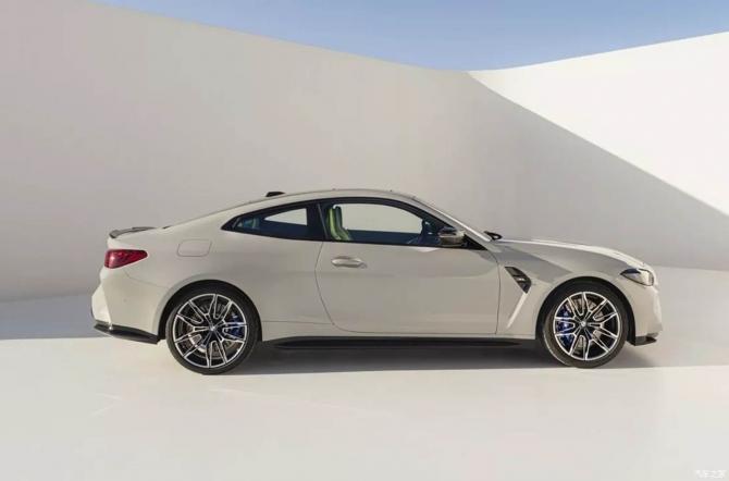 01091308ee44dae16c8941.jpg image003.jpg