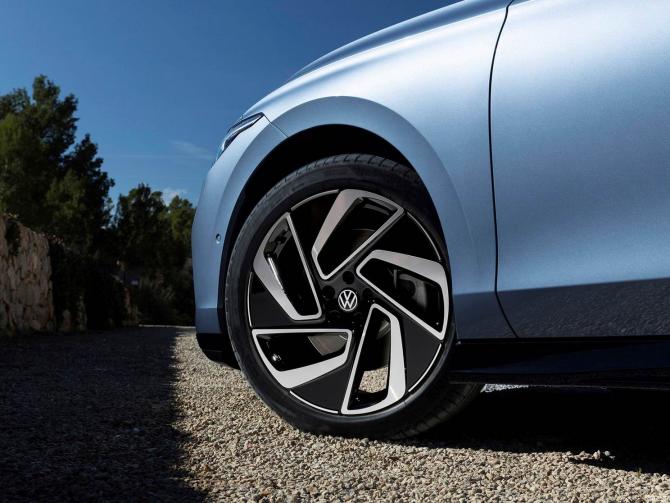 21082221f616d76e734893.jpg image009.jpg