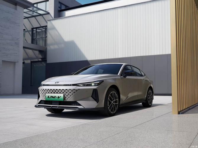 26083243f400dd23192407.jpg image002.jpg