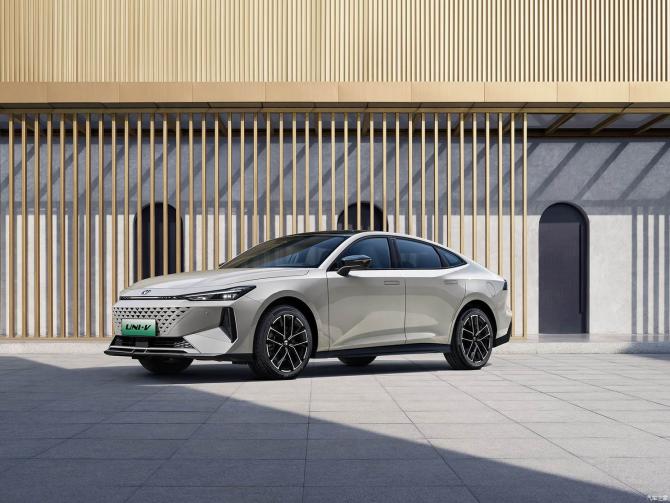 2608324553265f7de05876.jpg image001.jpg