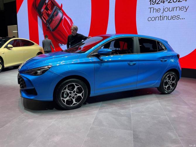 27084919bb68a8e19d3772.jpg image004.jpg