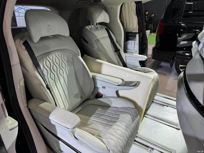 08083621ef7f637b462076.jpg image010.jpg