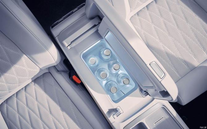 19082729289db6e99e9613.jpg image002.jpg