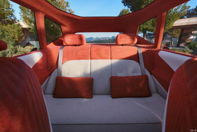 22083101fffc11f6d28059.jpg image020.jpg