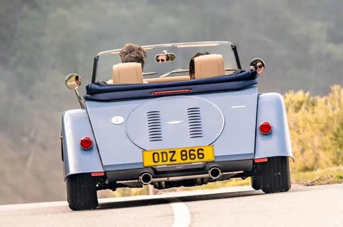 15083054049c06c18c6085.jpg image003.jpg