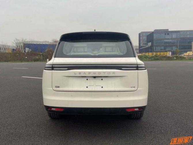 17083237f00810bdbd0489.jpg image002.jpg