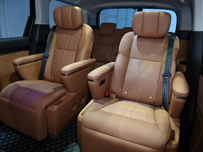 2508402204661c37e79235.jpg image006.jpg