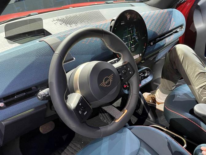 2608184609e0614a088114.jpg image006.jpg