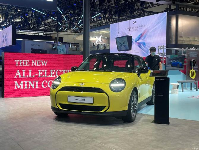 26082946d388bea4eb6097.jpg image001.jpg