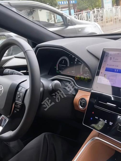 0508400066c693267c1843.jpg image001.jpg