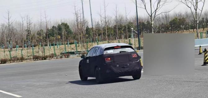 110824059ed36efea20139.jpg image003.jpg