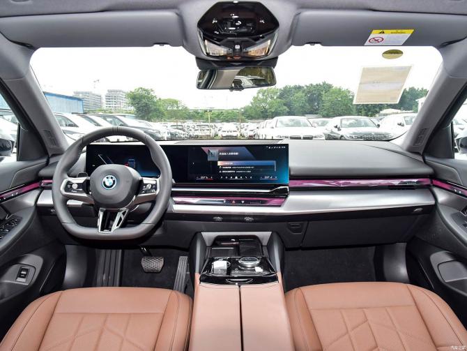 14090609bd5f50e98e0242.jpg image003.jpg