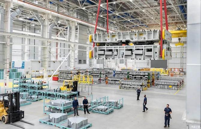 2408483127d13e2b2e3247.jpg image006.jpg