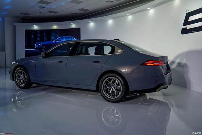 24085341daed2d87f71384.jpg image003.jpg