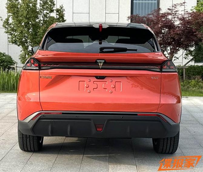 0723292289077dc8972011.jpg image003.jpg