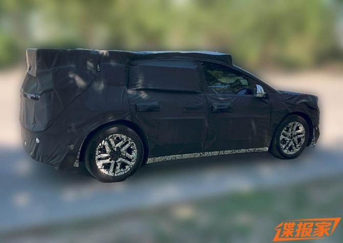 11085150c5f3170a1d0323.jpg image004.jpg