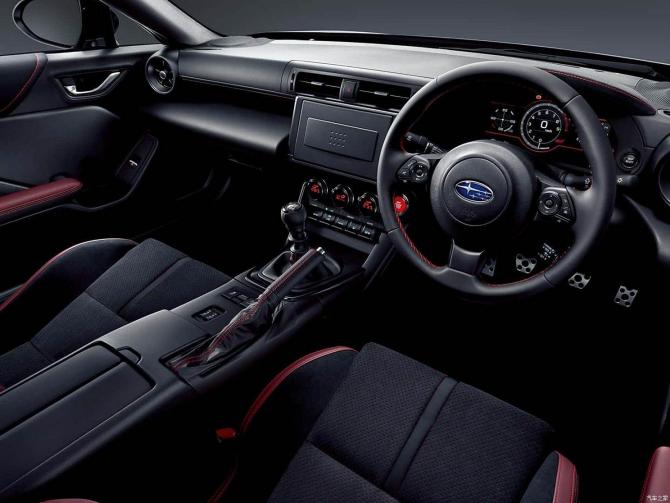 17085352e44c238d6b8337.jpg image002.jpg