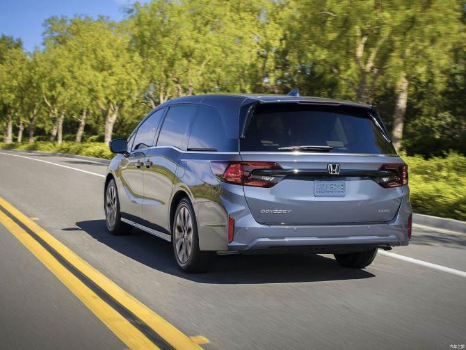 240755446b388ee7198068.jpg image003.jpg