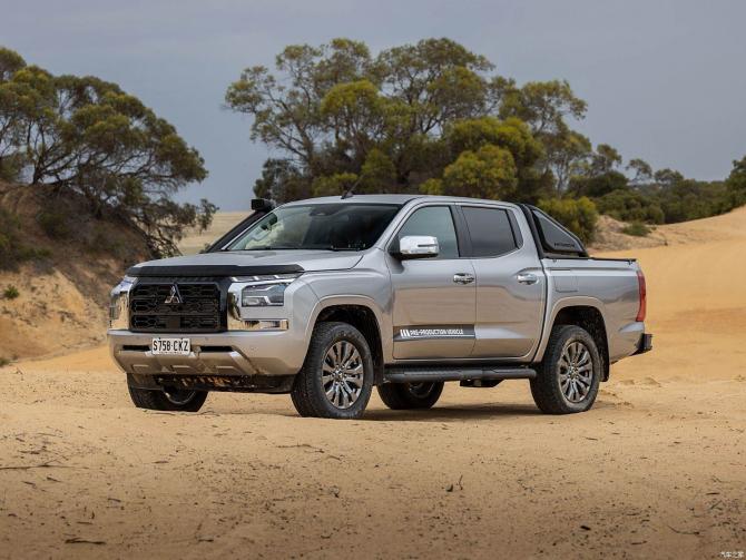 31090315a95dd694489493.jpg image002.jpg