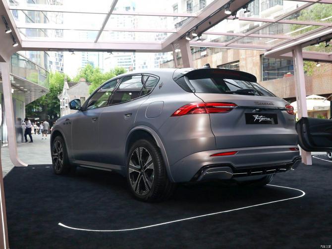 02090908fed6b188546002.jpg image004.jpg