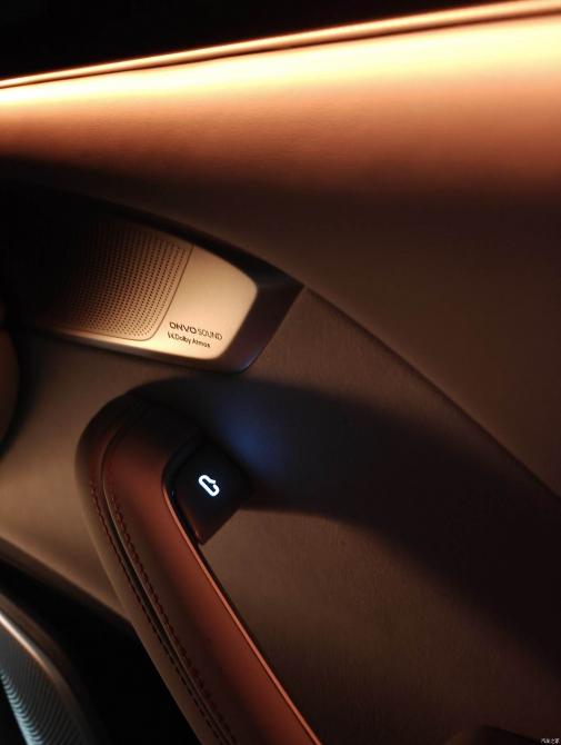 16090637c165a317fd2867.jpg image004.jpg