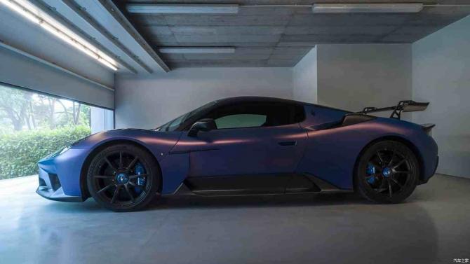 19084546f6a3e655101130.jpg image006.jpg