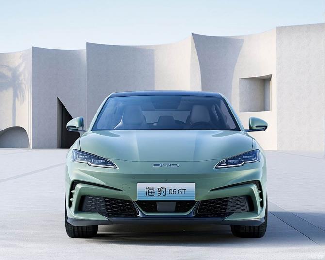 2608214237058f6bec8428.jpg image002.jpg