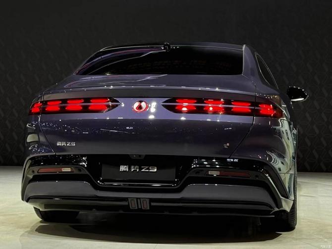 301112187a7daa47ff9591.jpg image005.jpg