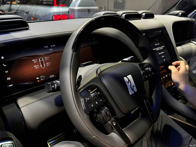 020759011455e49d1c3150.jpg image004.jpg