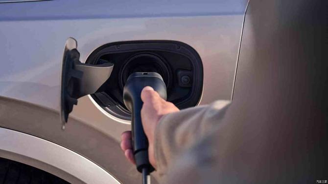 060823227c11c9e34f6952.jpg image009.jpg