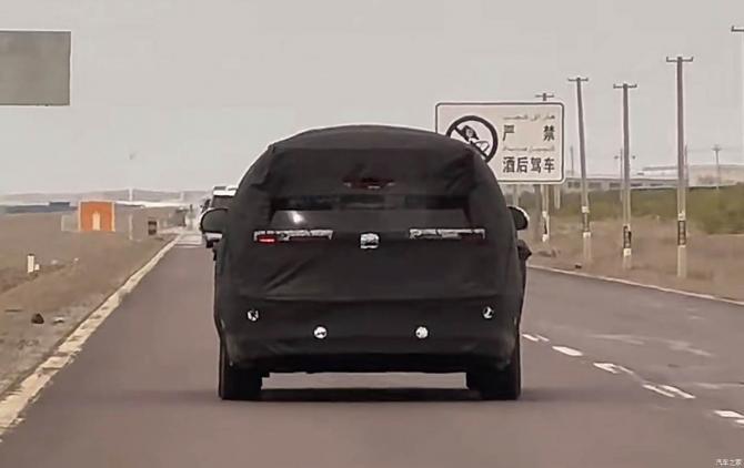 1808254226a7561e151554.jpg image003.jpg