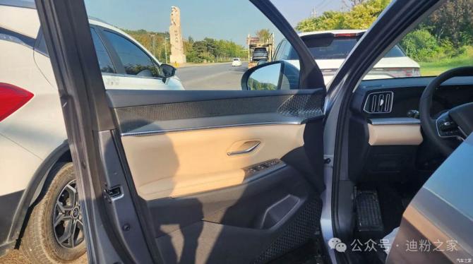 240817075c8eed613f3790.jpg image005.jpg